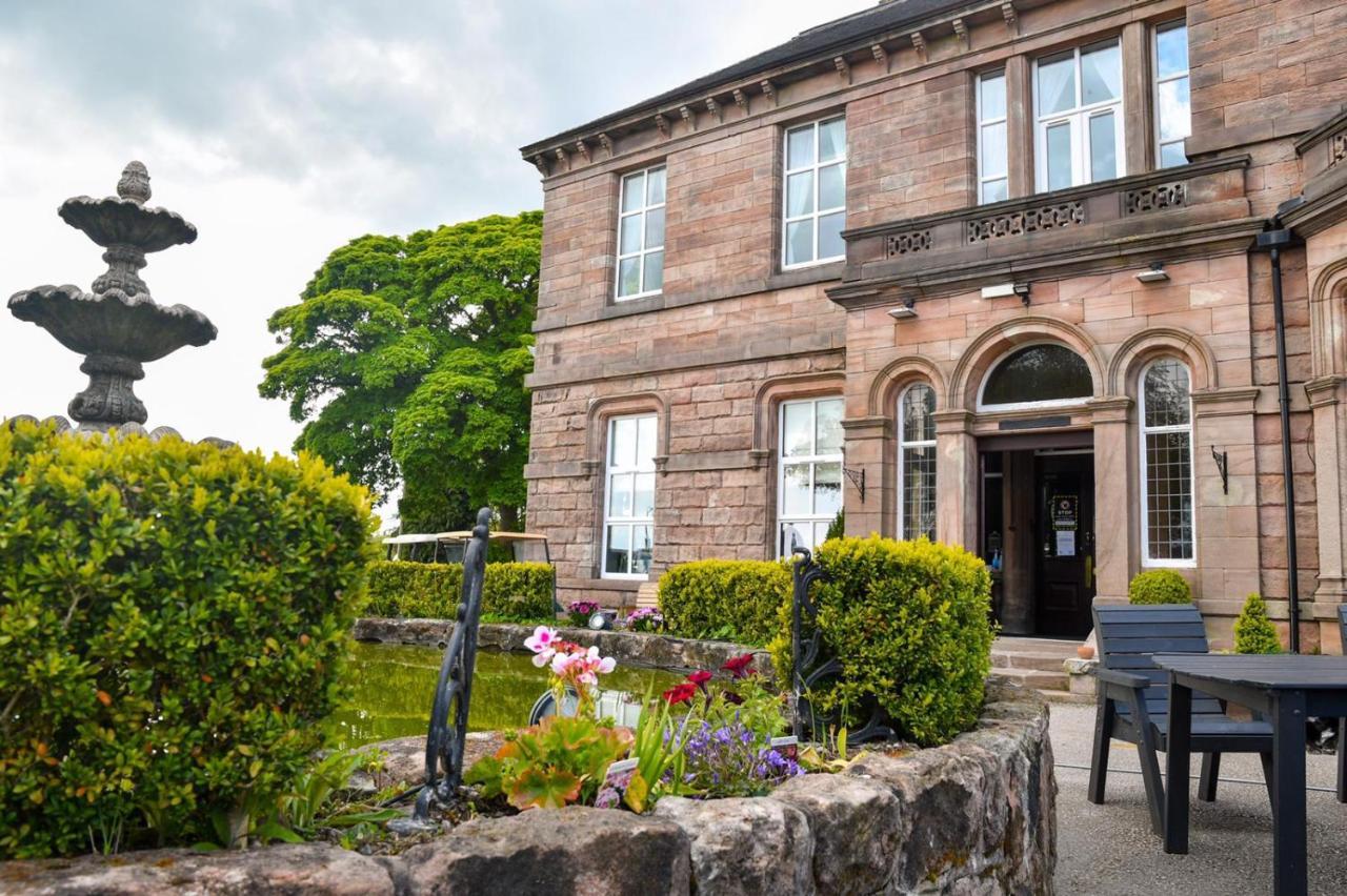 Whiston Hall Екстер'єр фото